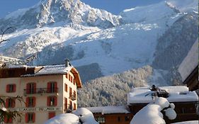 Aiguille Du Midi - Hotel & Restaurant